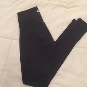 Black lululemon pants